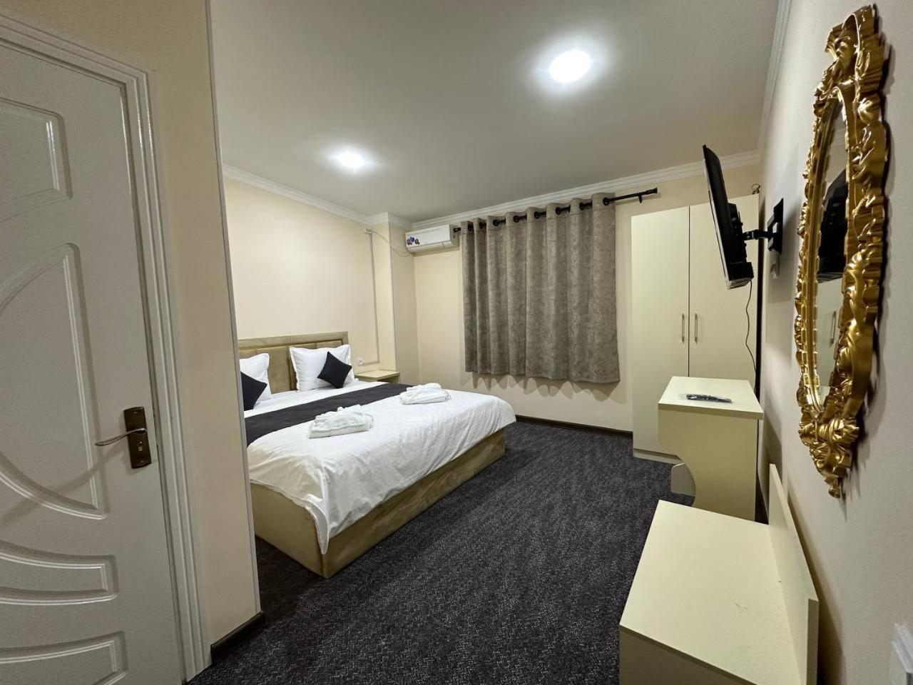 Home Alone Hotel Tashkent Luaran gambar