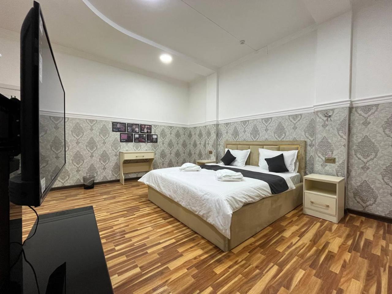 Home Alone Hotel Tashkent Luaran gambar