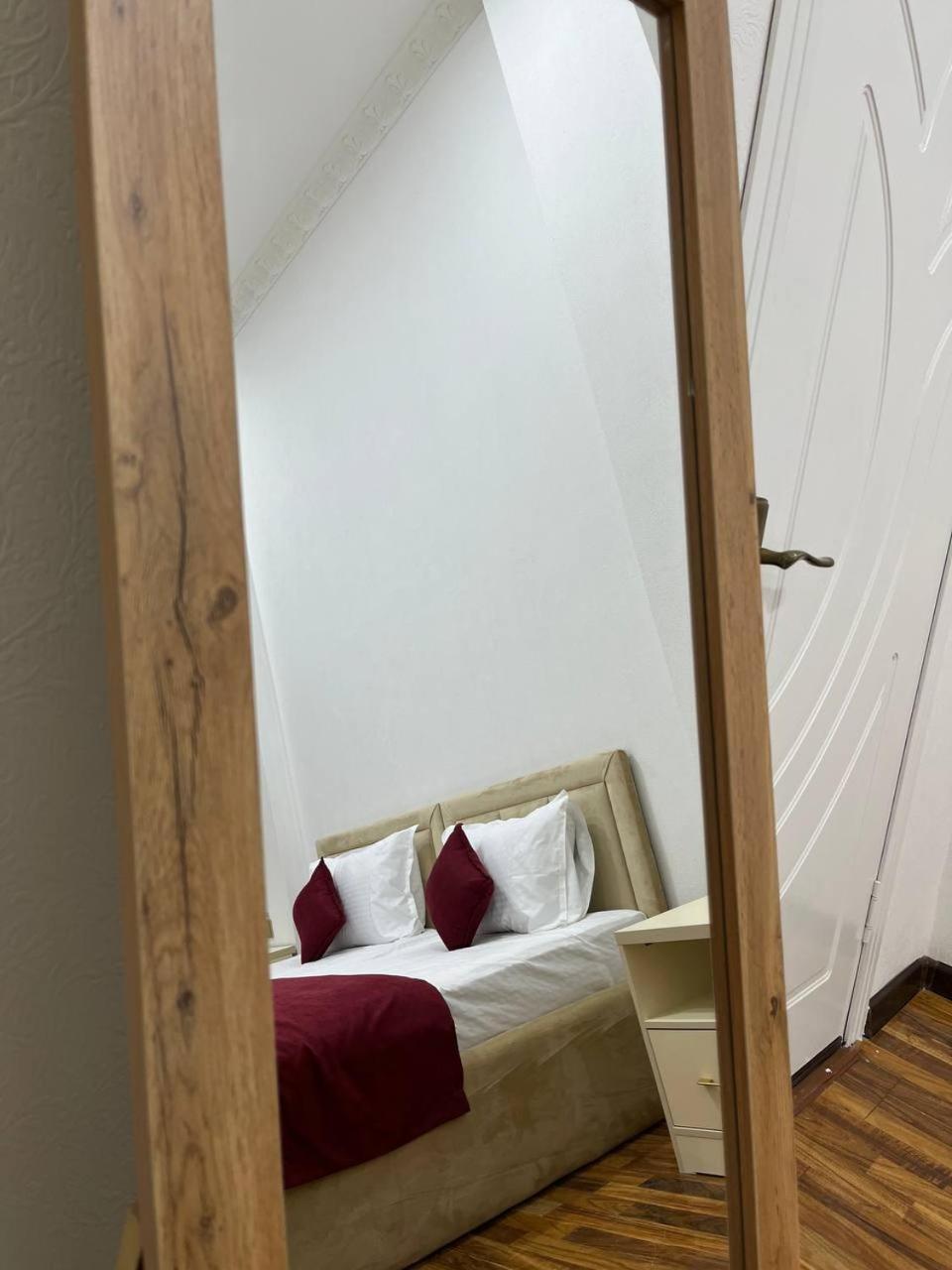 Home Alone Hotel Tashkent Luaran gambar