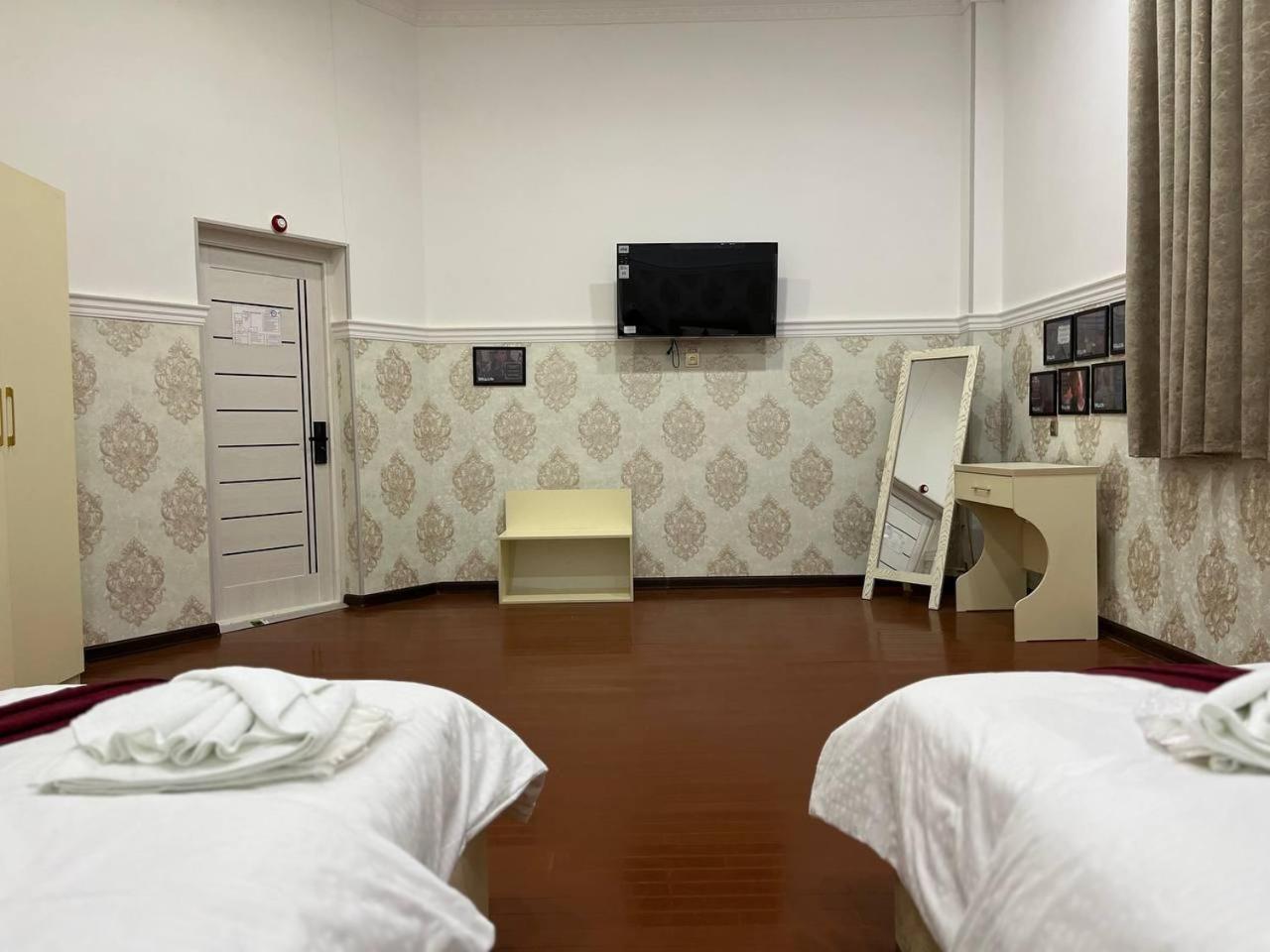 Home Alone Hotel Tashkent Luaran gambar